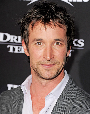 File:Noah Wyle.png