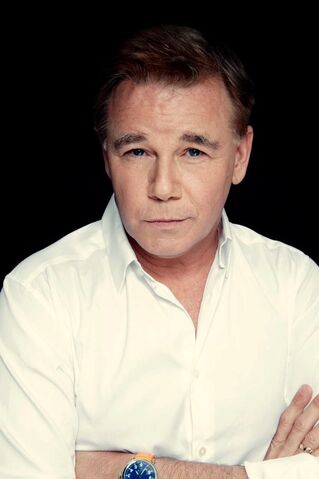 File:Spencer Garrett.jpg