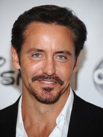 File:Charles Mesure.jpg