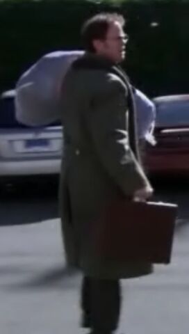 File:Dwight Laundry.jpg