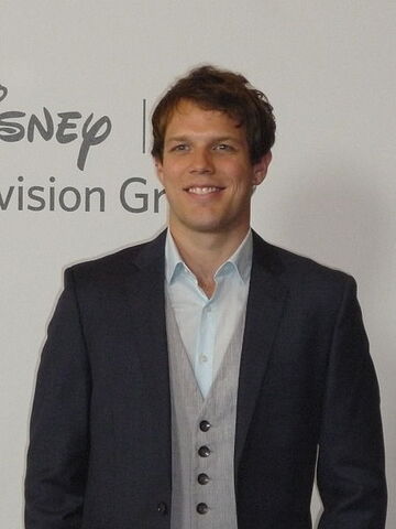 File:Jake Lacy.jpg