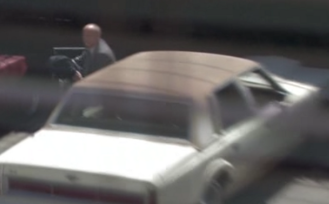 File:Creed-LincolnTownCar.png