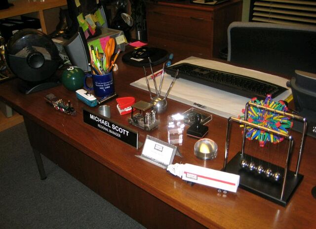 File:Michael'sDesk.jpg