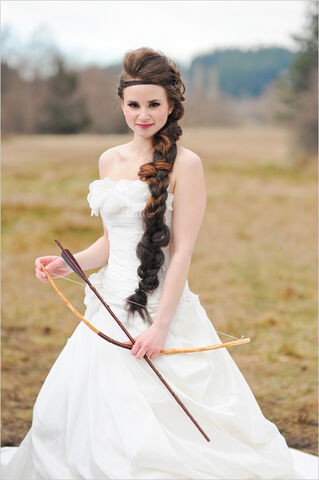 File:Hunger games wedding.jpg