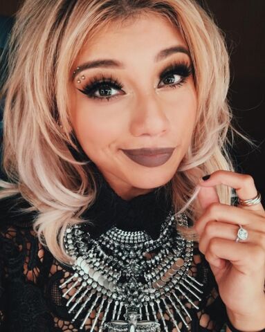 File:Kirstie July16.jpg