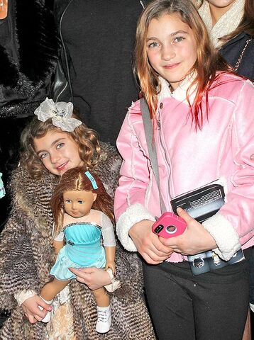 File:Audriana and Gabriella Giudice.jpg