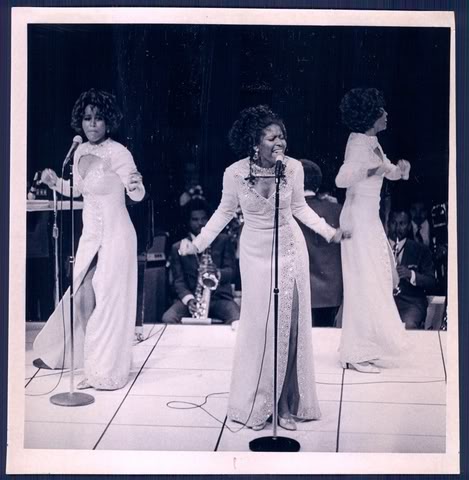 File:Supremes1971yellow.jpg