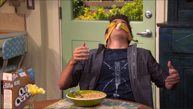 File:MaxBanana.jpg