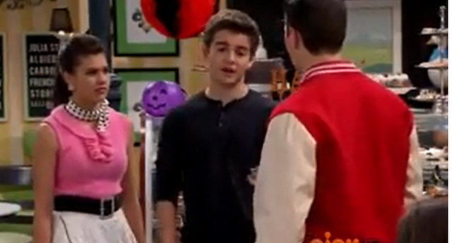 File:Max-explains-to-Todd-that-he-wanted-to-impress-Taylor-max-thunderman-38422761-697-376.png