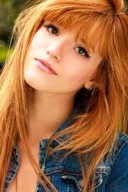 Quinn (Bella Thorne)