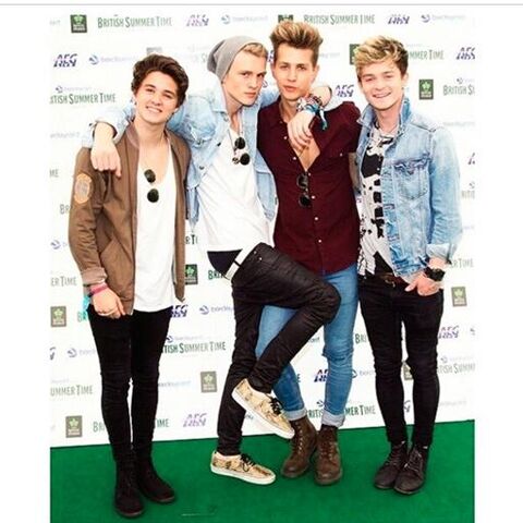 File:A66addf0-06bb-11e4-8fe1-0fe2c8c13643 The-Vamps-Connor.jpg