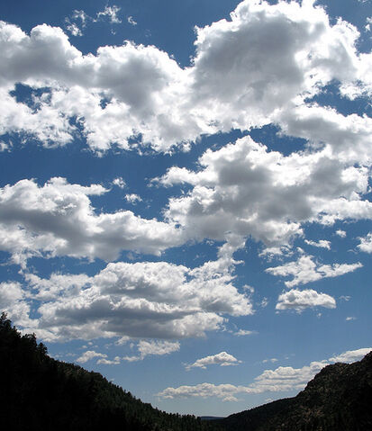 File:Bowl of clouds.jpg
