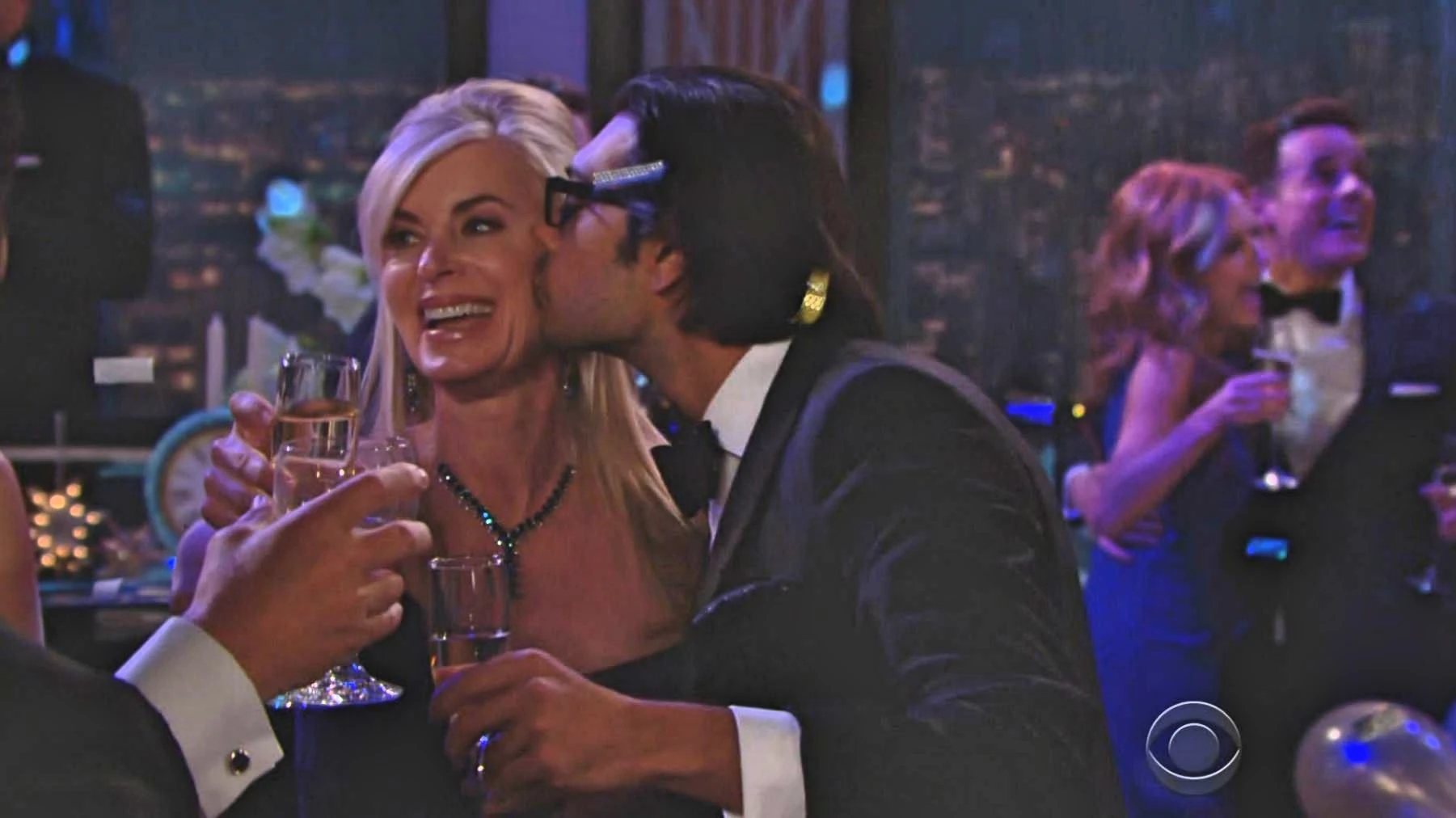 Image Ravi kisses Ashley on NYE.jpg The Young and the Restless Wiki