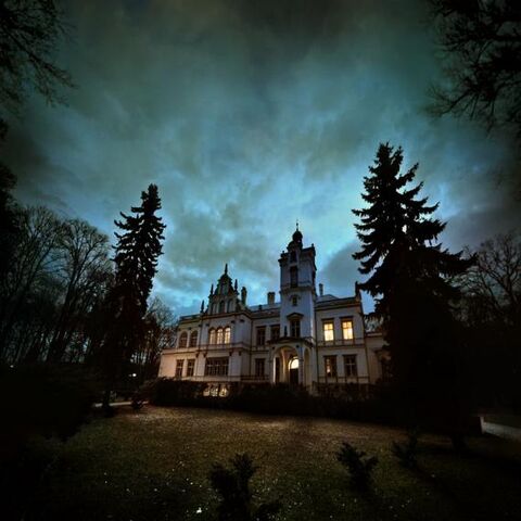 File:Lighting-dark-14 LM.jpg