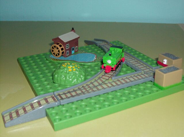 File:ERTLMiniDuckattheWaterfall.jpg