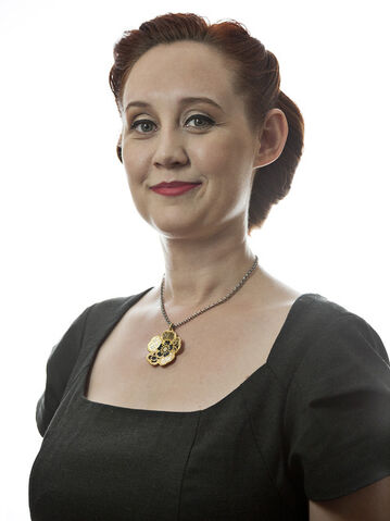 File:Anniesavage.jpg
