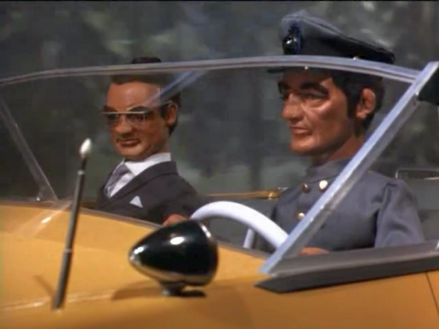 File:Yellow-car-brink.png