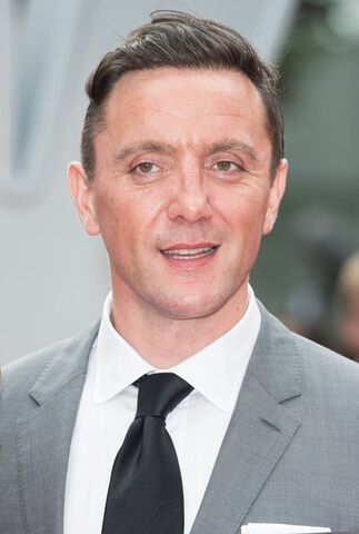File:Peter Serafinowicz.jpg