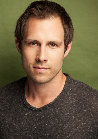 File:Cast James Clayton.png