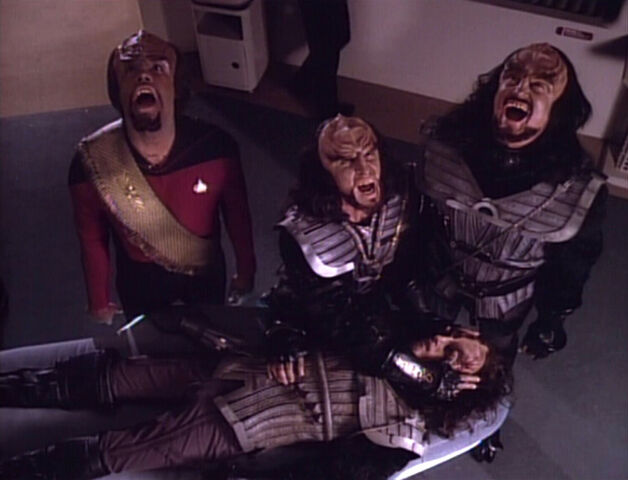 File:TNG1.20HeartofGlory.jpg