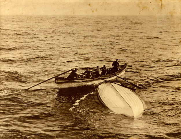 File:Lifeboat B.jpg