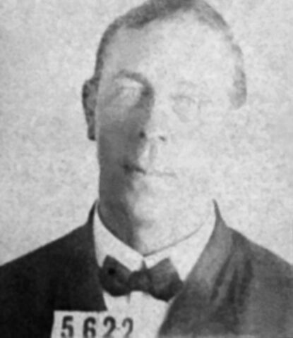 File:Photo of Robert Hichens crew member on RMS Titanic.jpg