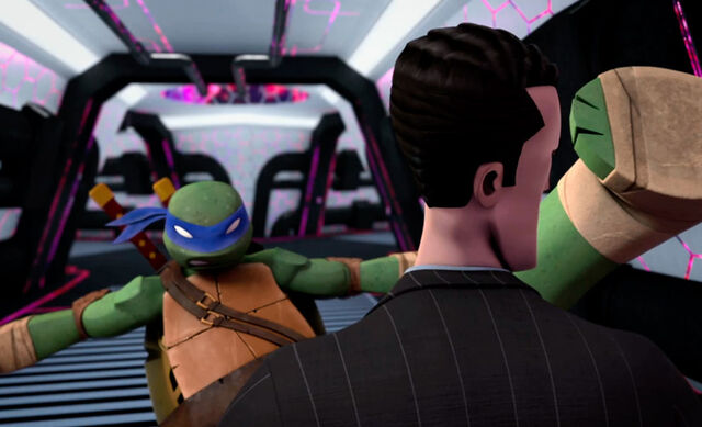 Archivo:TMNT-2012-Leonardo-0011.jpg