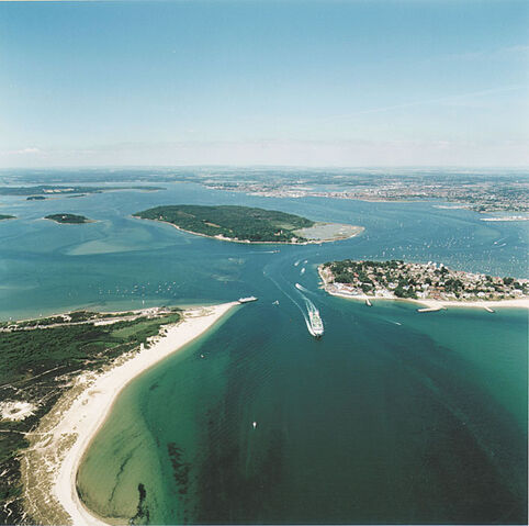 File:Poole harbour.jpg