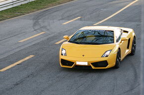 800px-Lamborghini Gallardo LP560-4