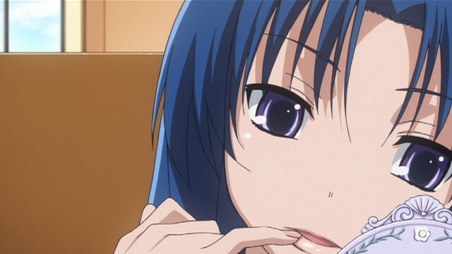 File:22 ami puts on makeup.jpg