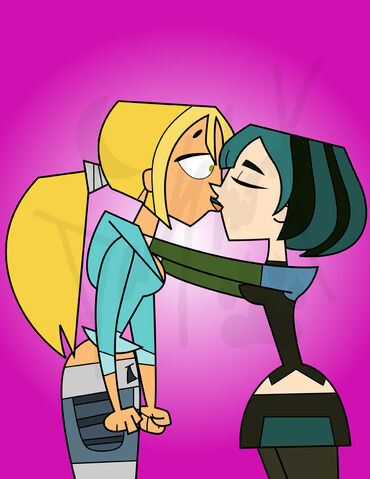 File:Tdi-fan service.jpg