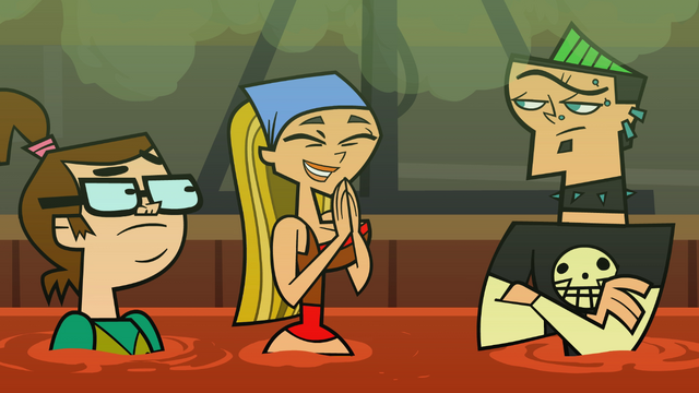 File:Courtneyandlinds.png