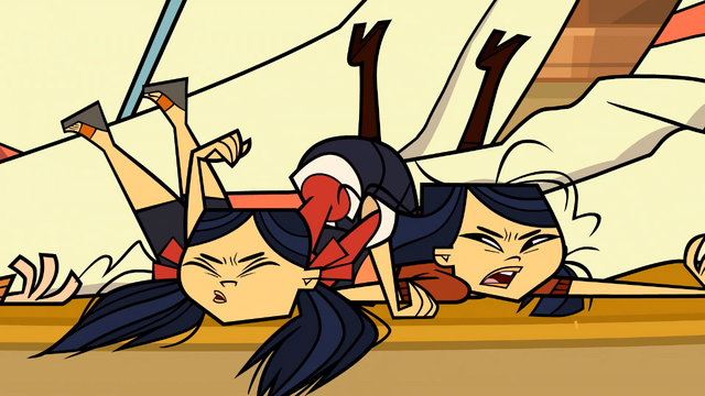 File:Sisters Crash.png