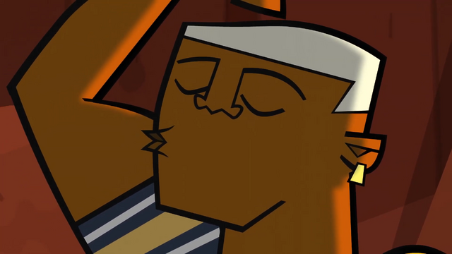 File:LightningBicepKissing.png