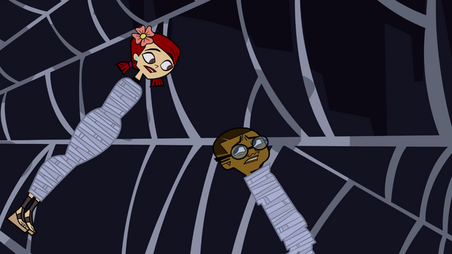 File:Cam Zoey Web.png