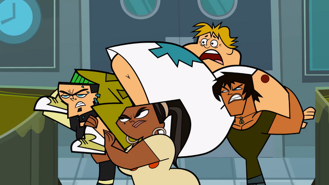 File:DuncanLeshawnaJustinPickUpOwen.png
