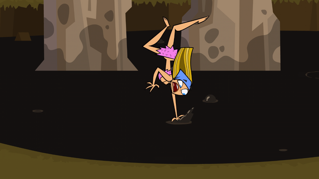 File:Lindsayfallsin.png