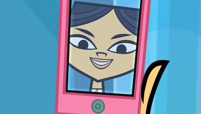 File:Kittyicelandselfie2.png