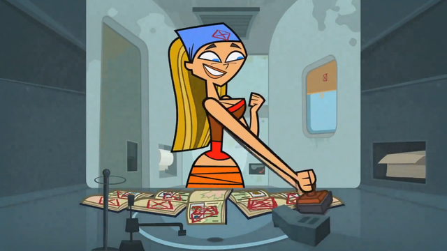 File:Lindsay is vote happy.png