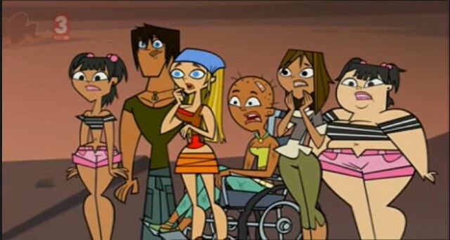 Archivo:WatchingZekeHeatherfight.jpg