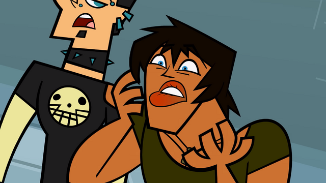 File:Justinpuffylipz.png