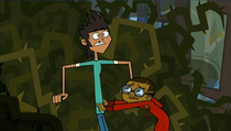 S04E08 Cameron i Mike.png