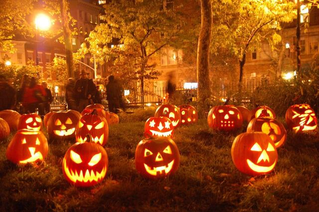 File:Fall-pumpkin-desktop.jpg