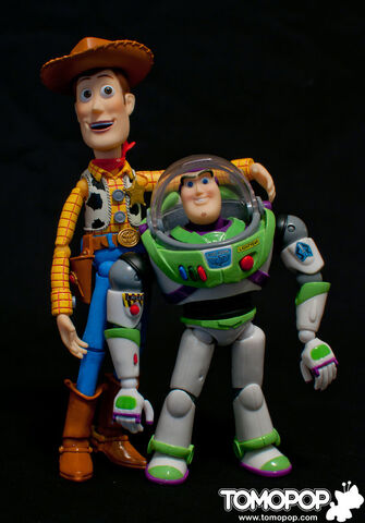 File:WoodyBuzz41-550x.jpg
