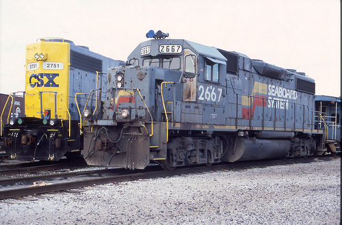File:CSX 2667.jpg