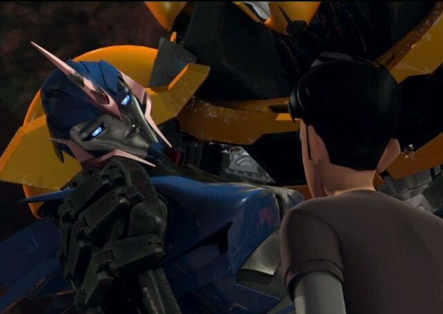 File:Prime-arcee, bumblebee&jack-s01e05-1.jpg