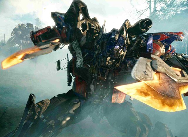 File:Rotf-optimusprime-film-forest2.jpg