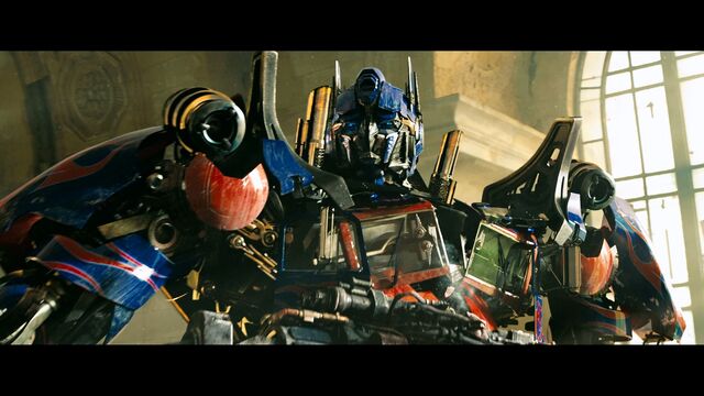 File:Dotm-optimusprime-film-chicago-2.jpg