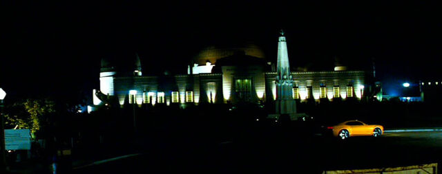 File:Movie GriffithObservatory Arrival.jpg