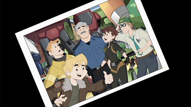 File:FamilyOfHeroes photo.jpg